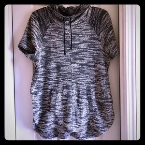 Two by Vince Camuto funnel neck tunic sweater!! ❄️